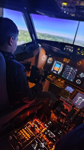 Aerosimco Flight Simulator Bogota Boeing 737NG Cockpit Experience