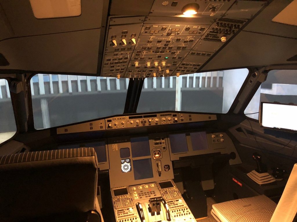 AviaSim Brussels Airbus A320 Flight Simulator on Avenue Louise-7