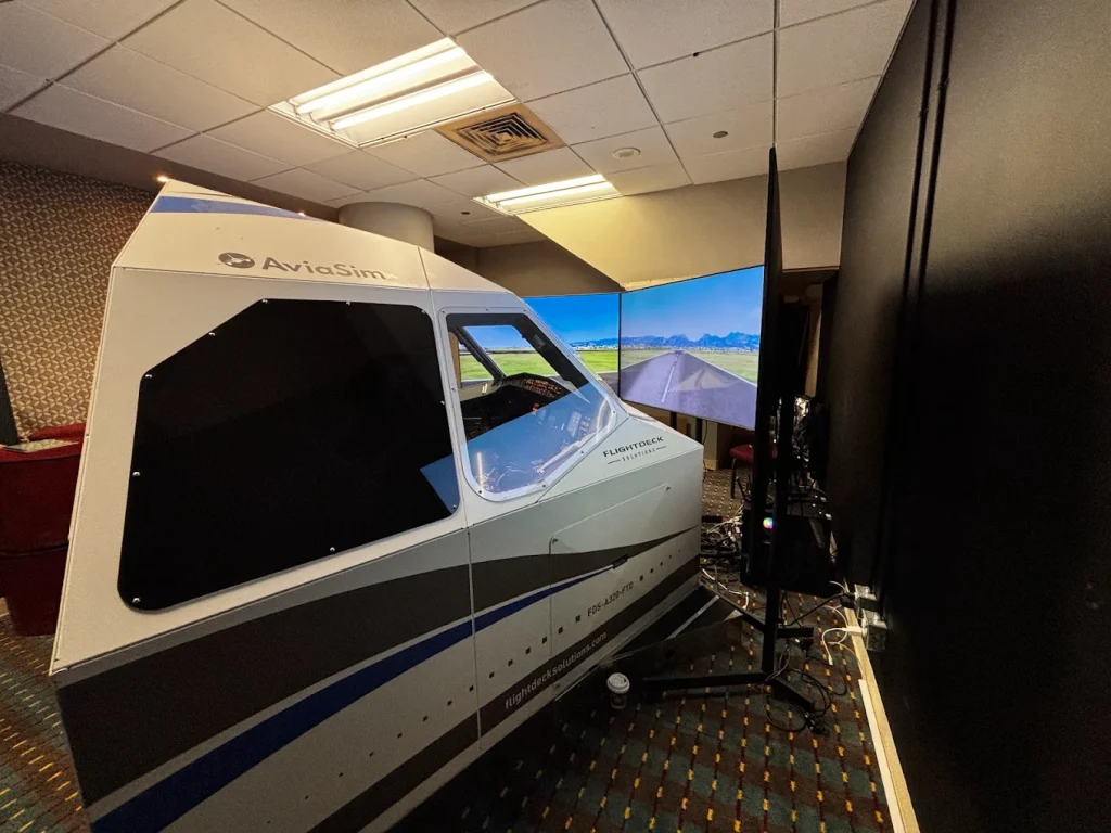 AviaSim Ottawa Airbus A320 Flight Simulator at Brookstreet Hotel-4