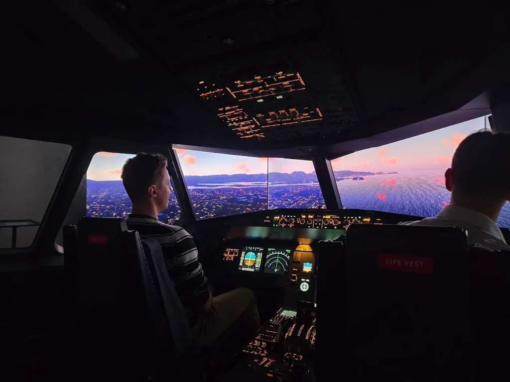 AviaSim Quebec City Airbus A320 Flight Simulator in the Heart of Old Quebec-5