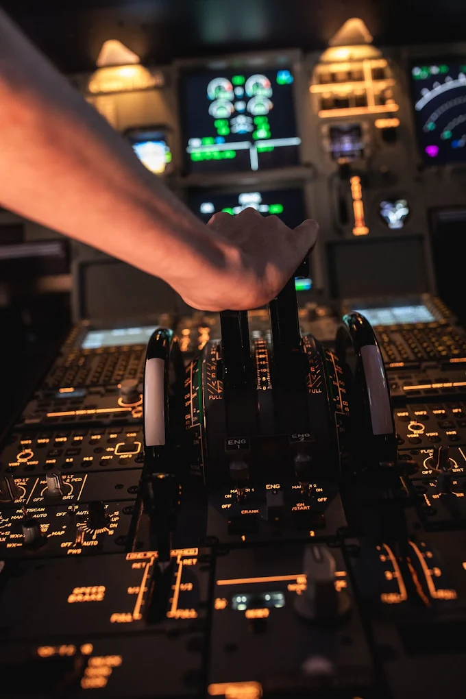AviaSim Vancouver Boeing 737 MAX Flight Simulator in Richmond, BC-3