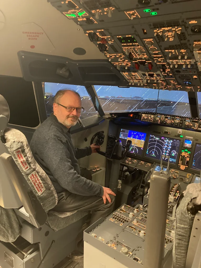 AviaSim Vancouver Boeing 737 MAX Flight Simulator in Richmond, BC-8