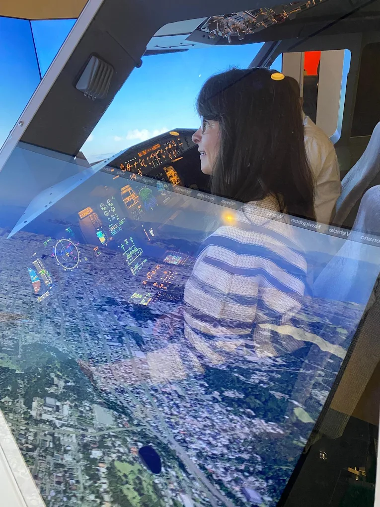 AviaSim Winnipeg Airbus A320 Flight Simulator — Gateway to the Royal Aviation Museum-4