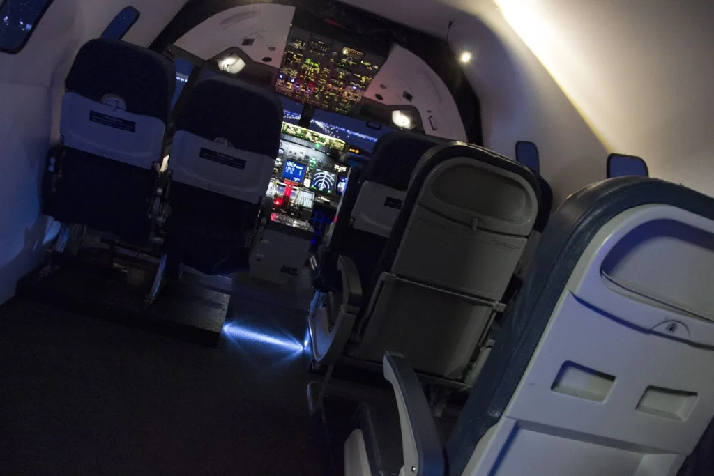 Brussels Flight Simulators Boeing 737, F-16, F-18 & Cessna Simulators in Zaventem-4