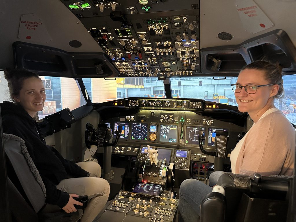 CitySim Munich Boeing 737-800 Flight Simulator in the Heart of the City-10