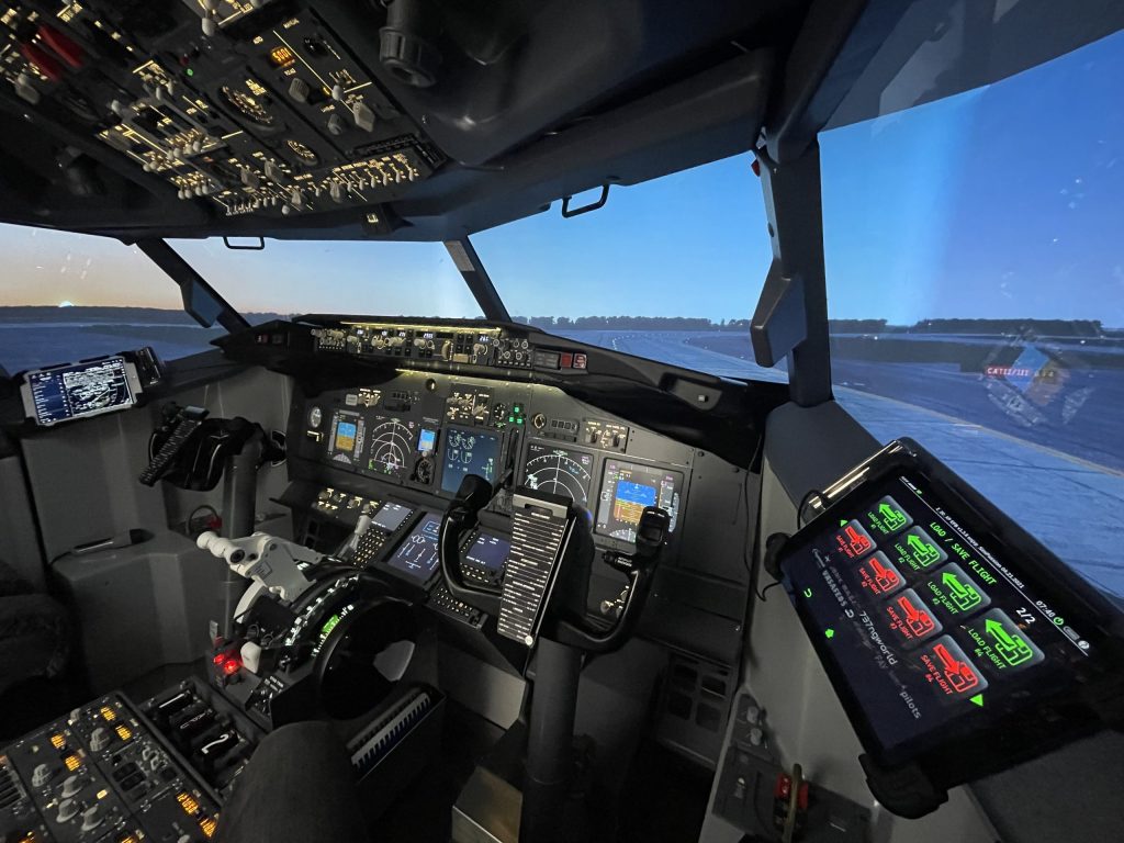 CitySim Munich: Boeing 737-800 Flight Simulator in the Heart of the City