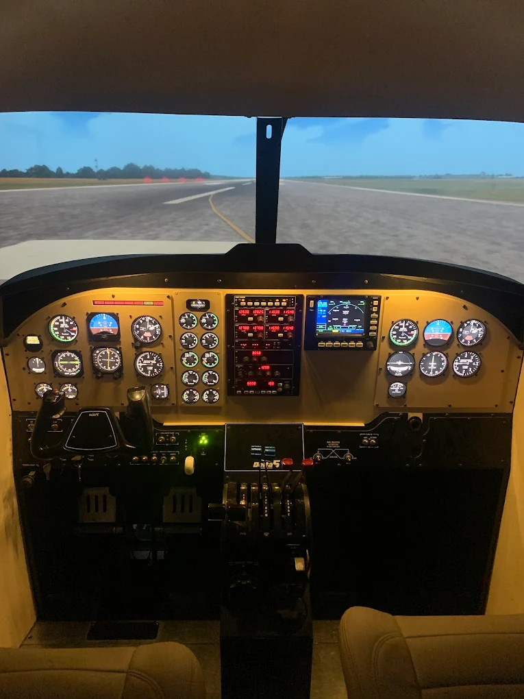 Delta 5 Simuladores de Voo São Paulo Boeing 737 Flight Simulator at Campo de Marte Airport-2