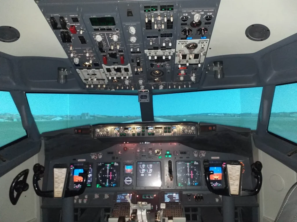 Delta 5 Simuladores de Voo São Paulo Boeing 737 Flight Simulator at Campo de Marte Airport-6