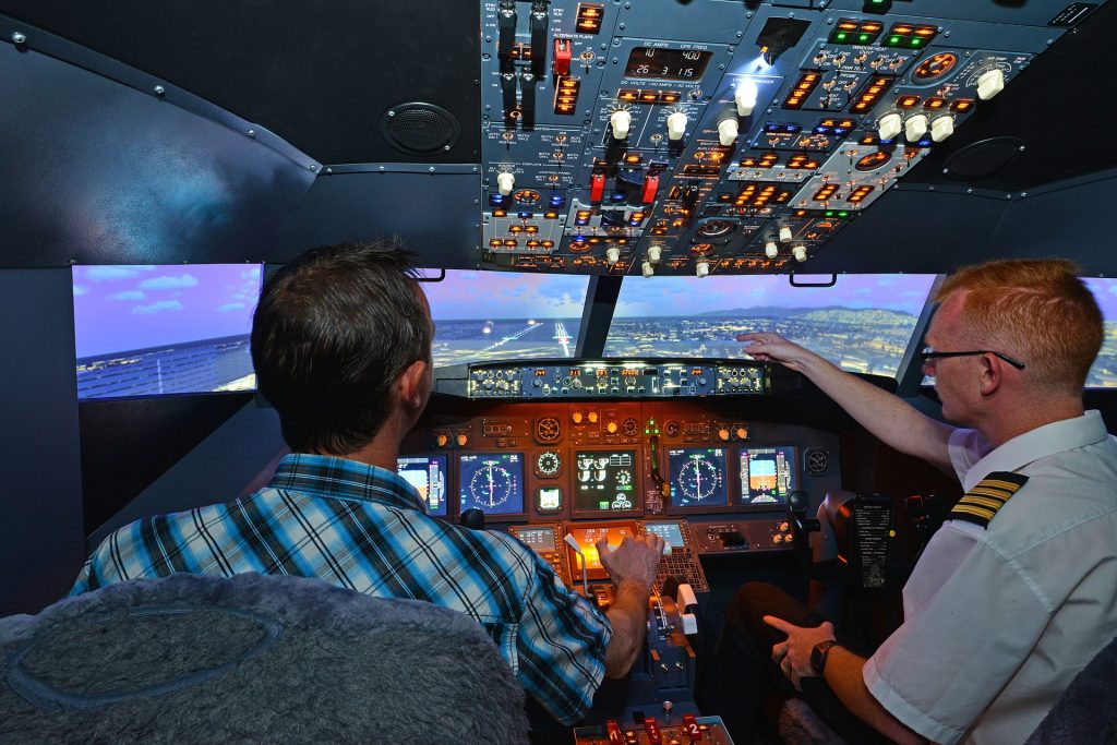 Flight Sim Melbourne Boeing 737-800NG Flight Simulator Experience in Kew -6