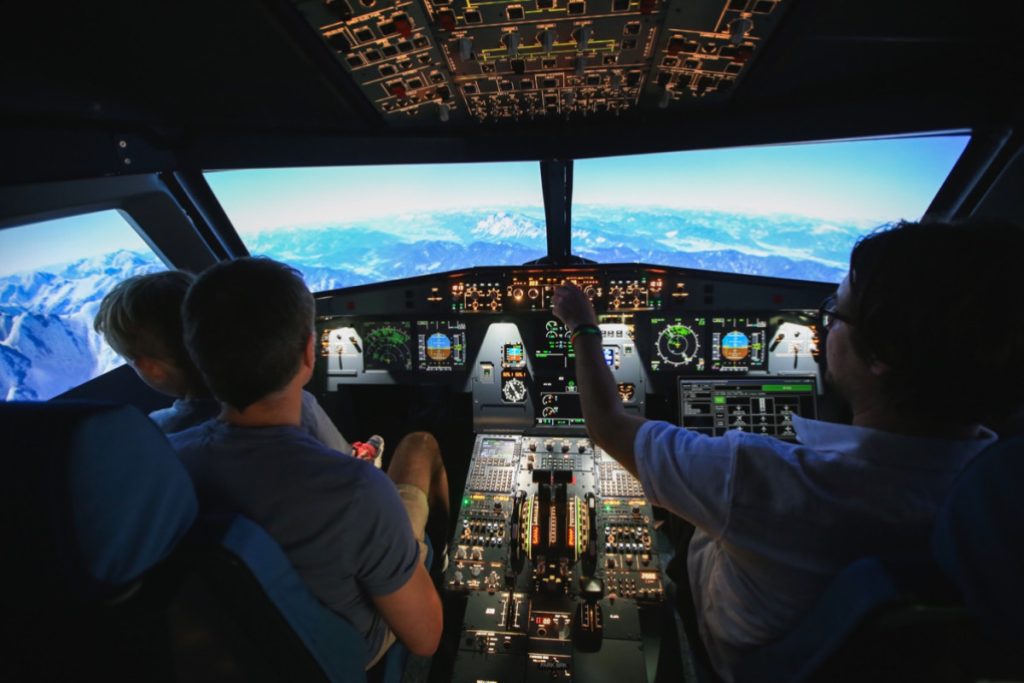 Flight Simulator #1 Copenhagen: Airbus A320 Cockpit Experience in the Danish Capital