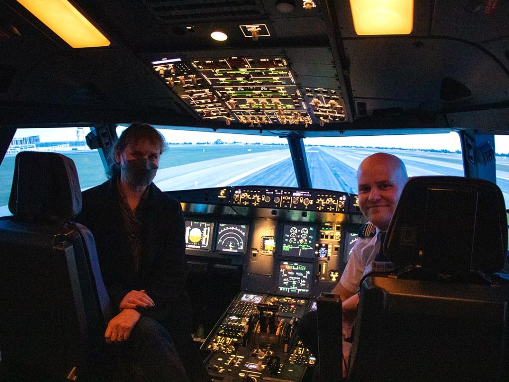 Flight Training New Zealand Christchurch Sky High A320 Adventure Simulator-7