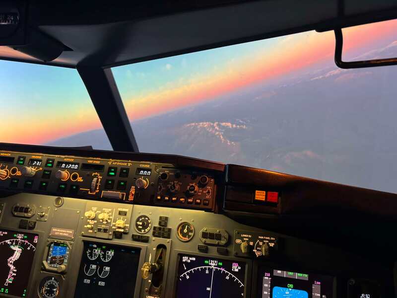 FlightSim NZ Boeing 737 Flight Simulator in Silverdale, Auckland — New Zealand Routes-1