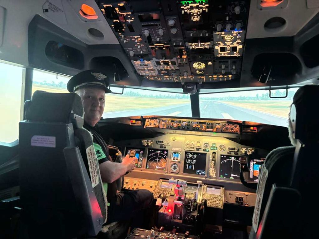 FlightSim NZ Boeing 737 Flight Simulator in Silverdale, Auckland — New Zealand Routes-2