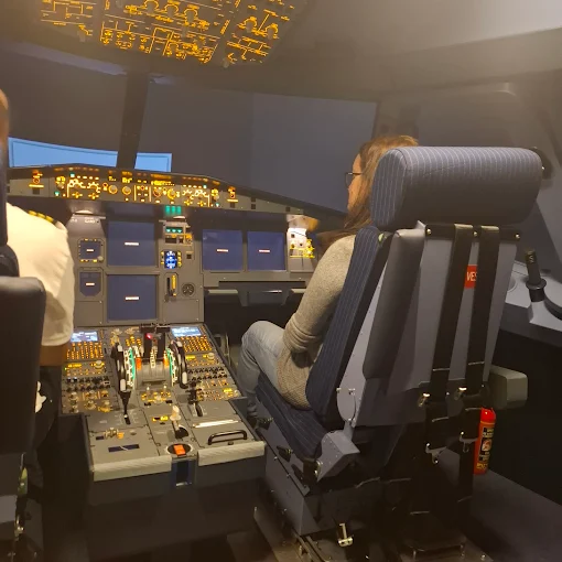 FlightX Flight Simulator Cluj Airbus A320 Cockpit Experience in Cluj Napoca