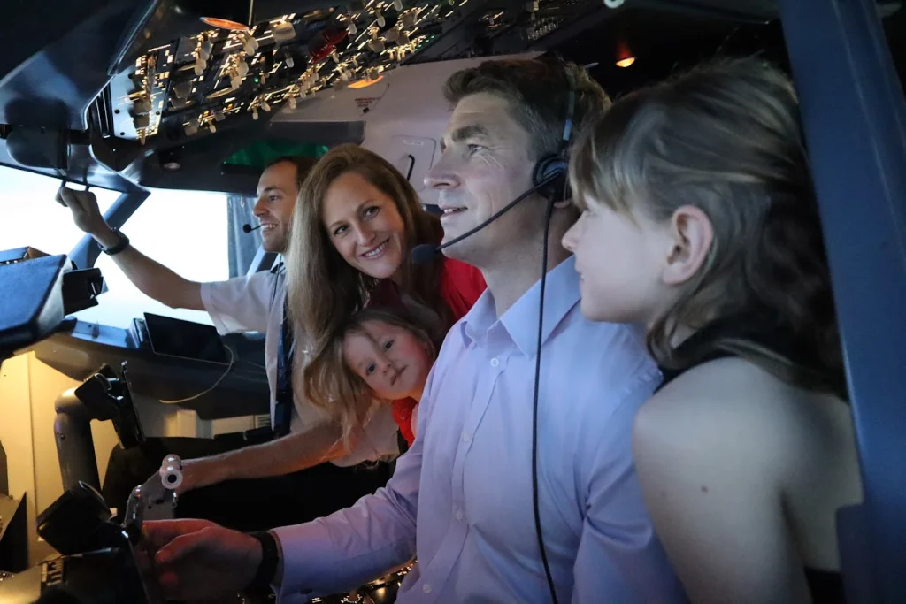 FlightX Perth Boeing 737 & FA-18 VR Simulators in Northbridge-4