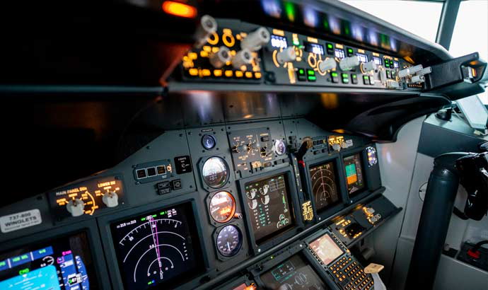 Flightbase Attikon Boeing 737-800NG Flight Simulators near Winterthur — Three Sim Options-2