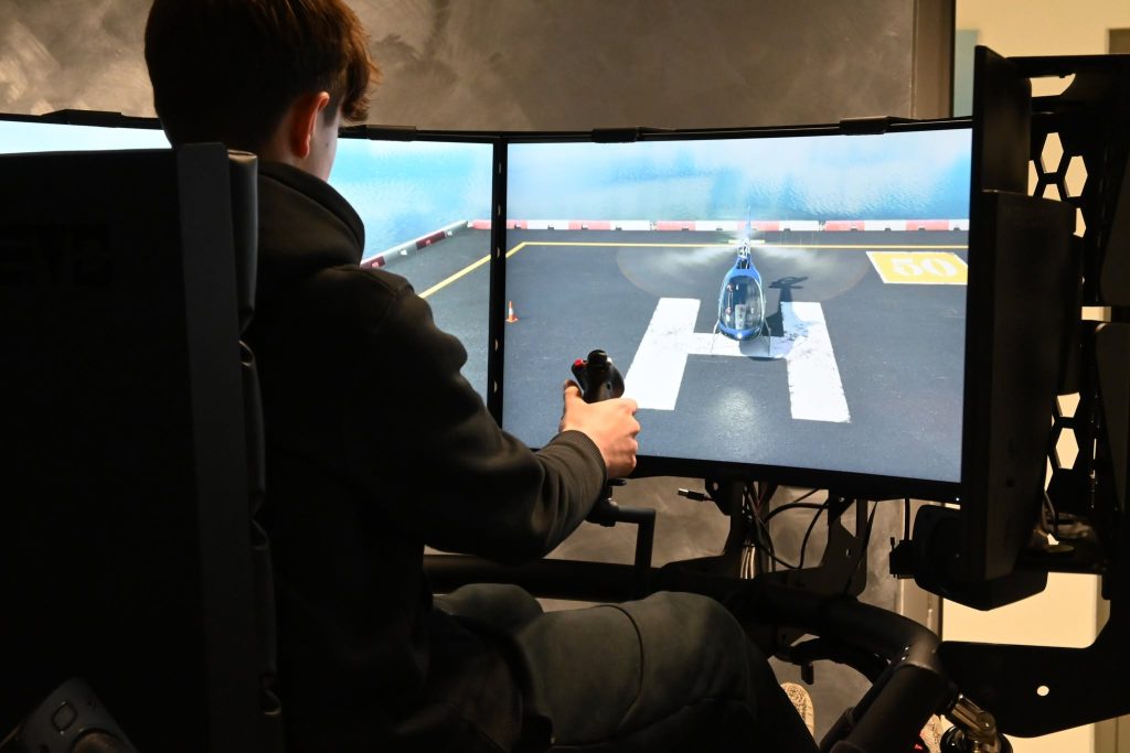 HeliSpace Flight Simulator Krapinske Toplice Mil Mi-171 & FA-18 Cockpit Experience in Zagorje-3