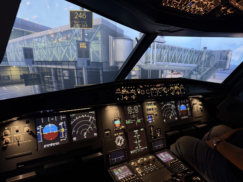 FTA320 Madrid-Barajas | Airbus A320 Fixed Base Simulator — Flown by Real Airline Pilots