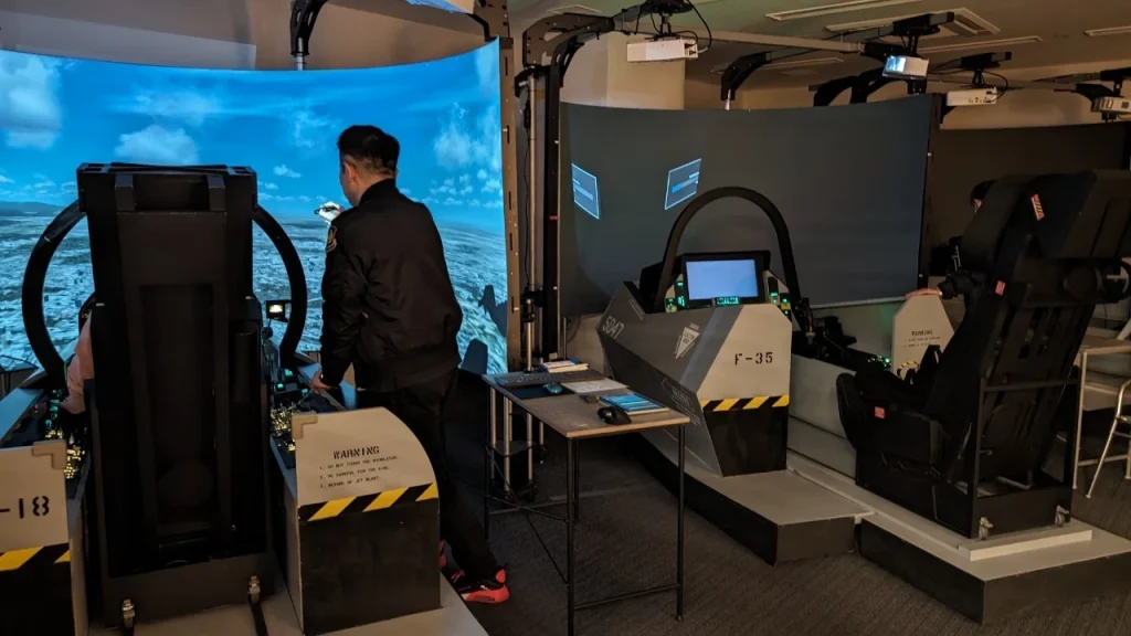 LUXURY FLIGHT Fighter Store Kamata Tactical Military Jet Experience at Haneda Innovation City-5