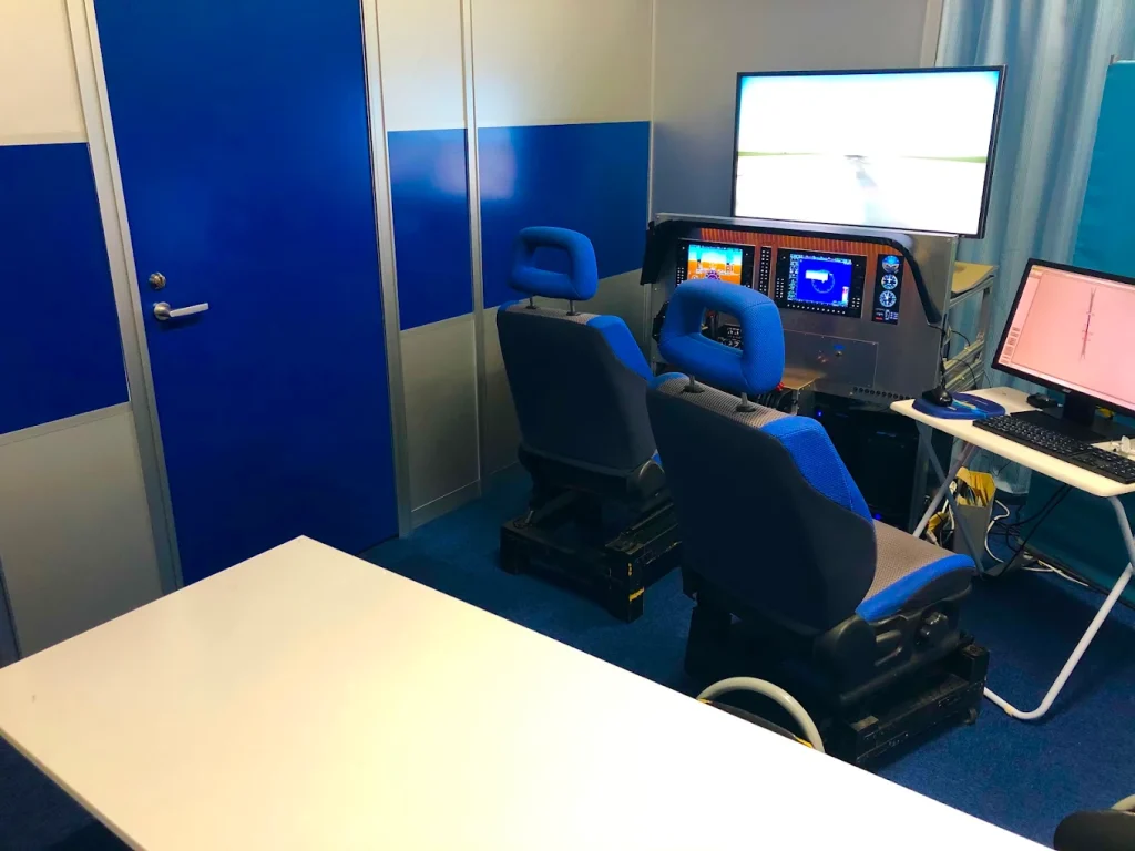 LUXURY FLIGHT Flight Simulator Haneda Multi-Aircraft Cockpit Experience at Tokyo Airport-7