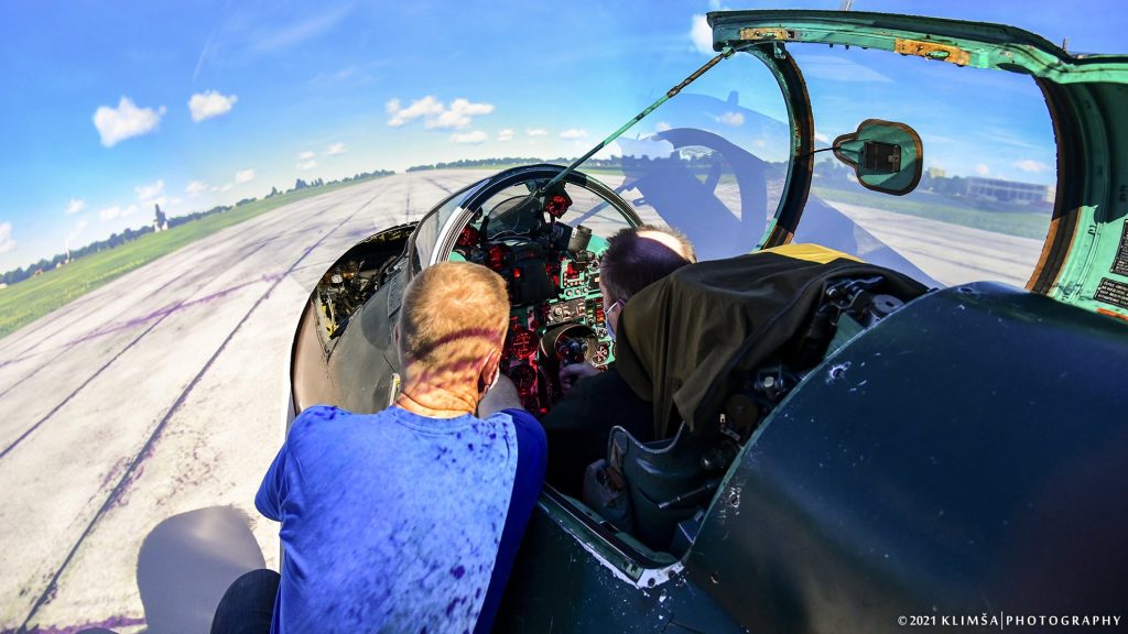 RealSim Liberec Authentic McDonnell Douglas DC-9 & MiG-21 Jet Fighter Simulators-4