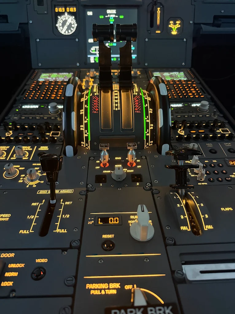 SimJet Flight Simulator Bratislava Airbus A320 Cockpit Experience in Staré Mest-4