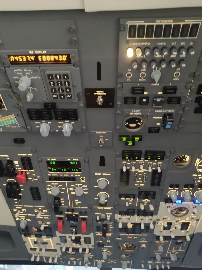 Simulation Project Milan Boeing 737-800 Flight Simulator in Cinisello Balsamo-5