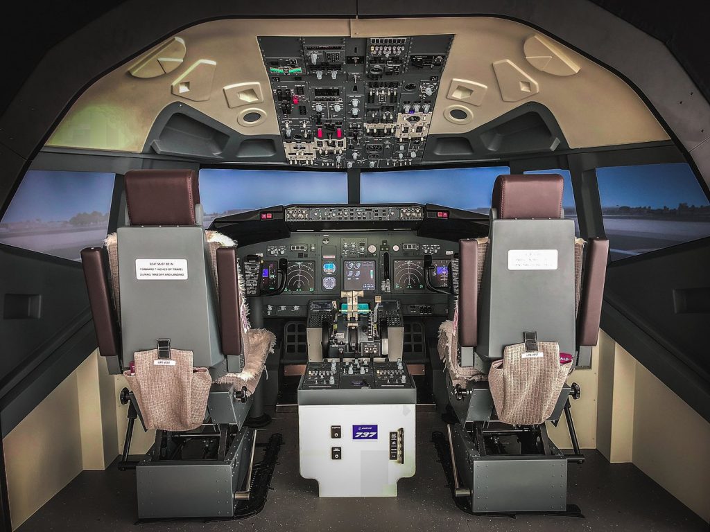 Simulation Project Milan: Boeing 737-800 Flight Simulator in Cinisello Balsamo