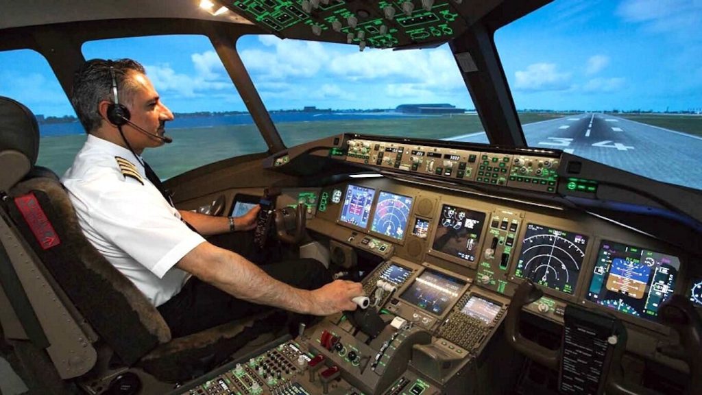 Skyart JAPAN Flight Simulator Tokyo: Boeing 777 Cockpit Experience in Shinagawa