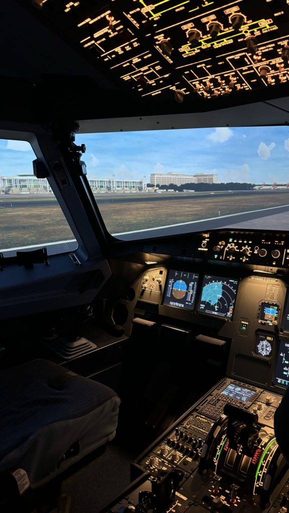 Sputnik Aviation Flight Simulator Manila Airbus A320 Experience in Mandaluyong