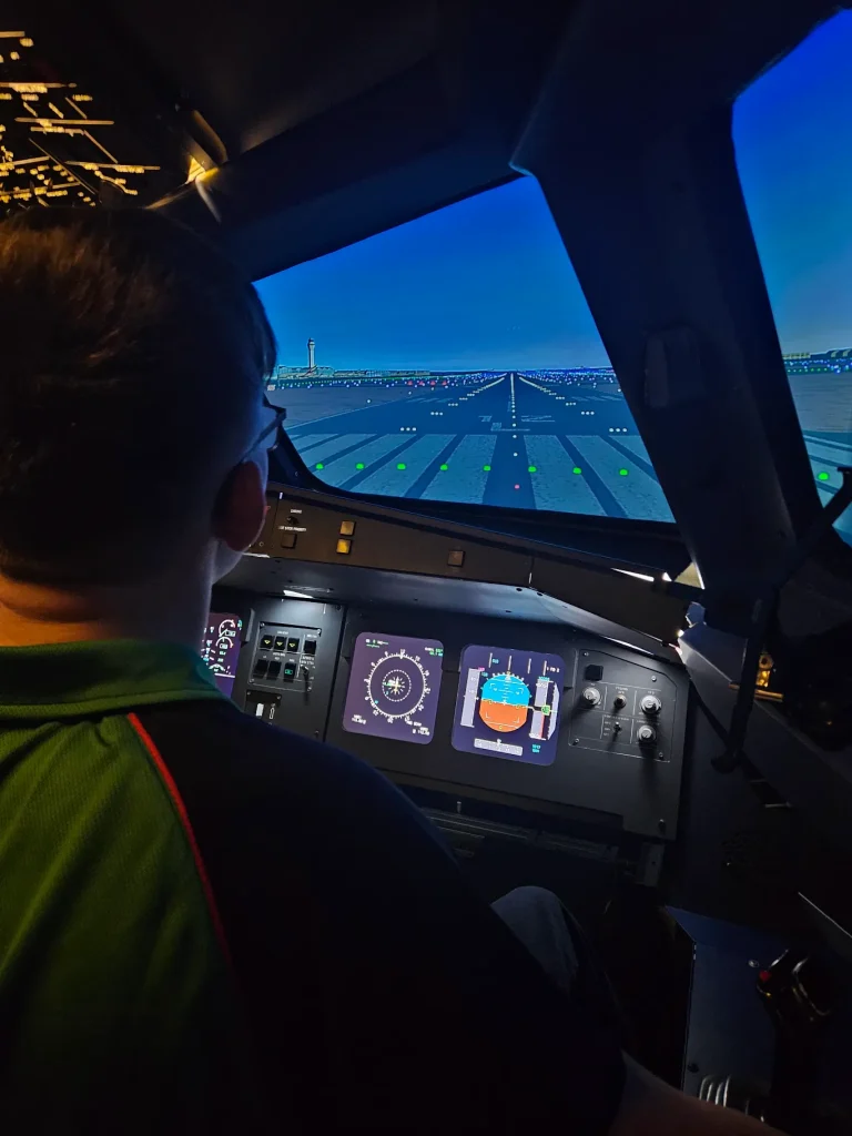 The Aviator Lounge Boeing 737-800NG Experience Doha-3