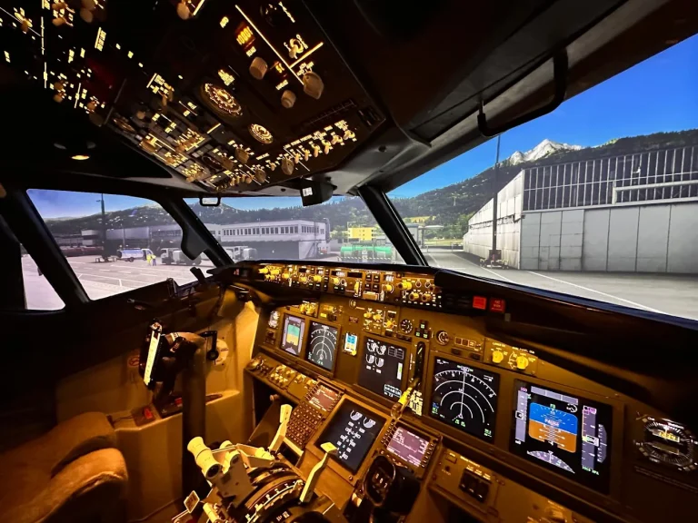 Flight Sensations Paris Dynamic Boeing 737 Cockpit Experience at Pontoise Airport