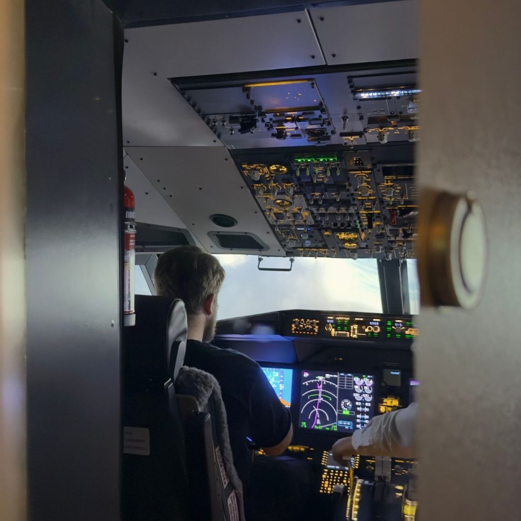 Simair-Symulator-Boeing-737-MAX-Warszawa-Krakow-11